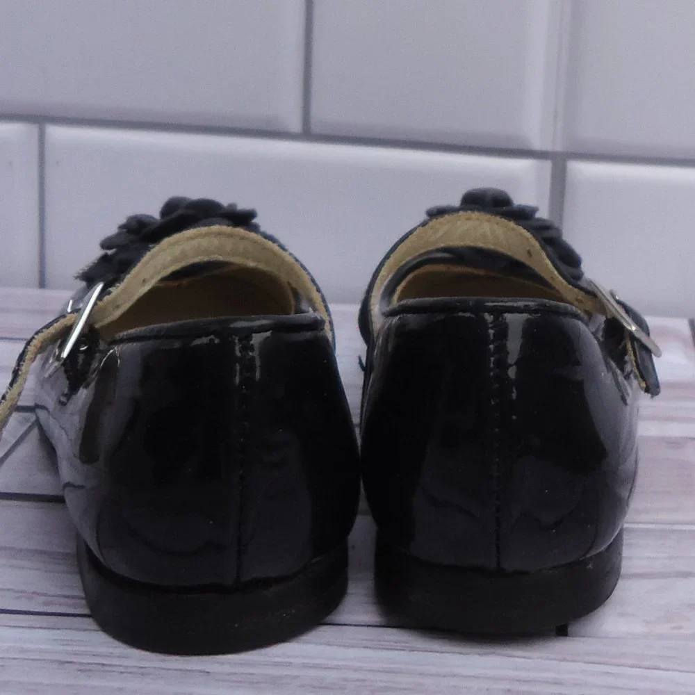 SIZE 24. Armani baby Mary Janes navy patent leather shoes.